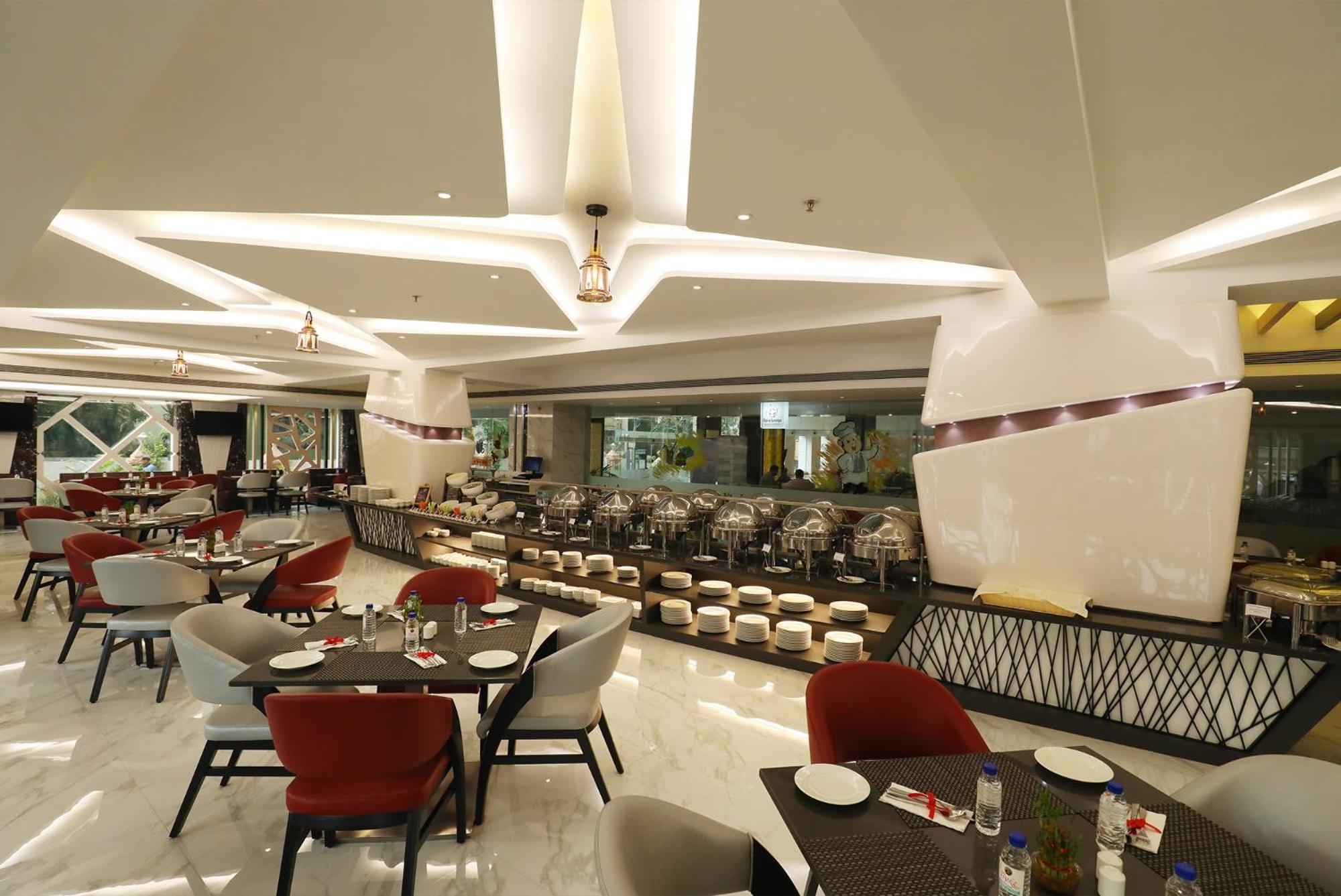 The Byke Suraj Plaza Pure Veg, Тхане Экстерьер фото